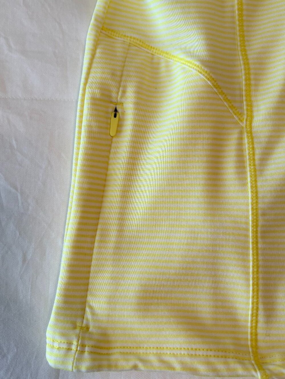 Duluth Trading Co Pier Genius Tank Yellow White Striped Built In Bra Size S - Picture 3 of 7